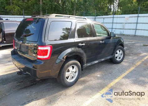 2011 Ford Escape Xlt Automatic z USA, uszkodzony, nr VIN 1FMCU9DG3BKB08242